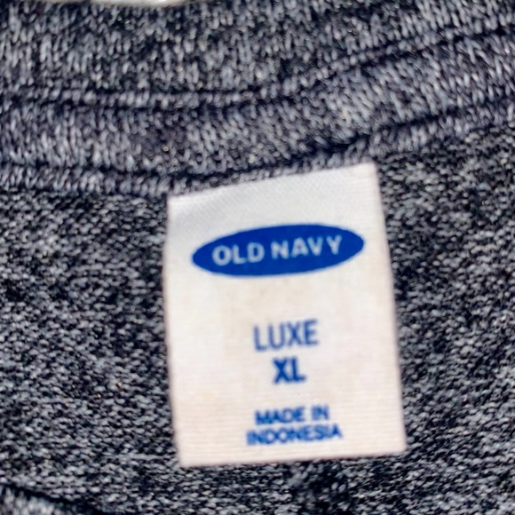 Old Navy Casual Crewneck Tunic with Ruffle Capped Sleeves. Color: B/W  Size:XL - Picture 7 of 8